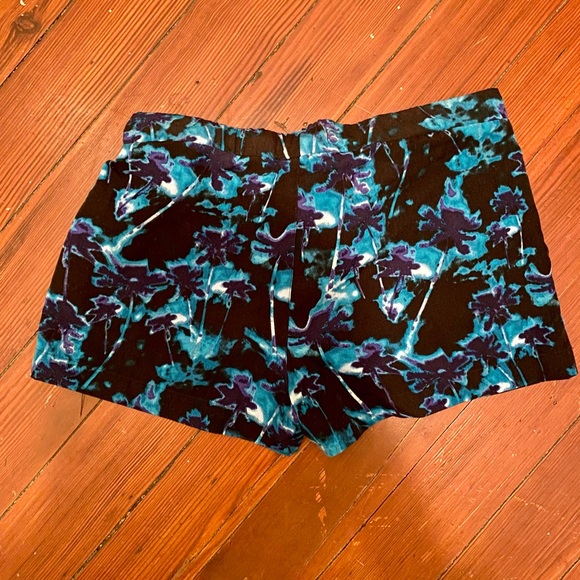 Sanctuary Palm Tie-Dye Drawstring Shorts - Picture 2 of 4
